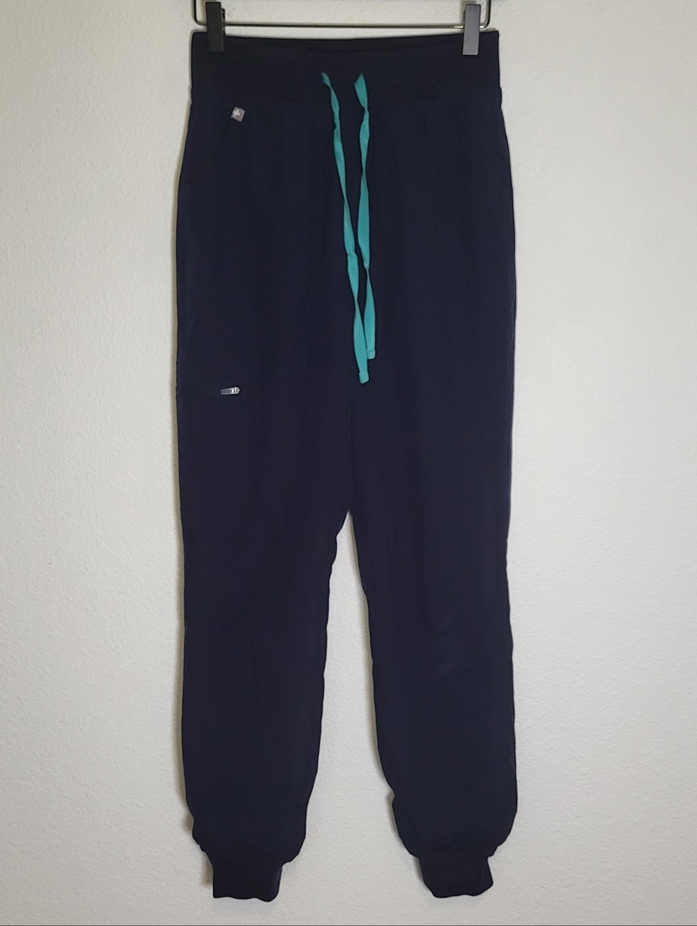 Figs Tall HW Zamora FreeX Lined Jogger Scrubs in Navy Blue size XSmall Tall
